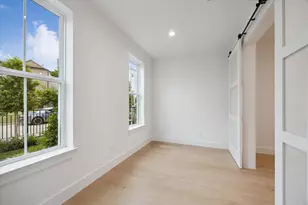 3707 Somerset York Ln, Houston, TX 77055 - Photo 6