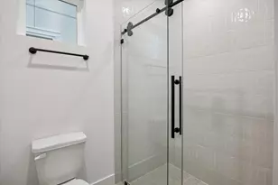 3707 Somerset York Ln, Houston, TX 77055 - Photo 10