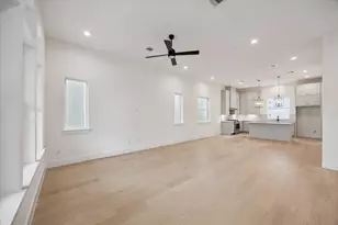 3707 Somerset York Ln, Houston, TX 77055 - Photo 12
