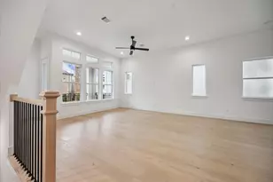 3707 Somerset York Ln, Houston, TX 77055 - Photo 12