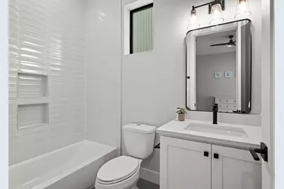 733 E 10th 1/2 Street, Houston, TX 77008 - Photo 26