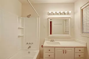 5446 Jason St, Houston, TX 77096 - Photo 12