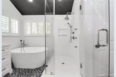 34 E Gaslight Place, The Woodlands, TX 77382 - Photo 38