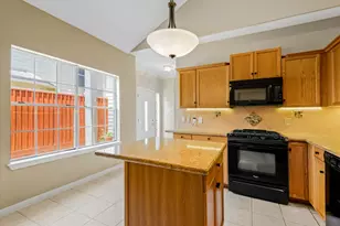 2040 Glencove Dr, Seabrook, TX 77586 - Photo 6