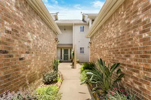 2040 Glencove Dr, Seabrook, TX 77586 - Photo 2