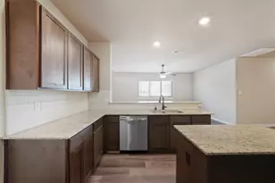 9709 Grosbeak Ln, Magnolia, TX 77354 - Photo 10