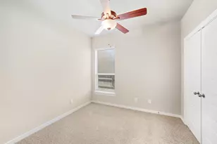 9709 Grosbeak Ln, Magnolia, TX 77354 - Photo 24