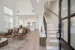 3705 Somerset York Ln, Houston, TX 77055 - Photo 2