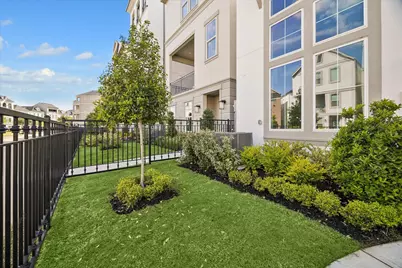 3705 Somerset York Lane, Houston, TX 77055 - Photo 28