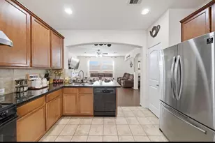 10518 Sun River Falls Dr, Humble, TX 77396 - Photo 6