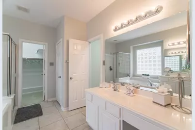 27 Gilmore Grove Place, The Woodlands, TX 77382 - Photo 24