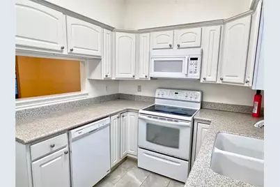 3130 SW Walnut Bend Lane #409, Houston, TX 77042 - Photo 6