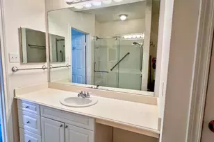 3130 SW Walnut Bend Ln, Houston, TX 77042 - Photo 24