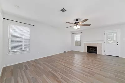 118 Anise Tree Place, The Woodlands, TX 77382 - Photo 4