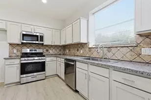 11022 Collingswood Dr, La Porte, TX 77571 - Photo 8