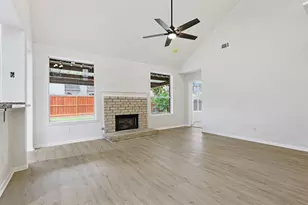 11022 Collingswood Dr, La Porte, TX 77571 - Photo 6