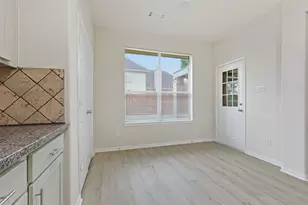 11022 Collingswood Dr, La Porte, TX 77571 - Photo 10