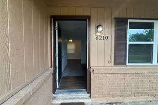 6210 Annunciation St, Houston, TX 77016 - Photo 2