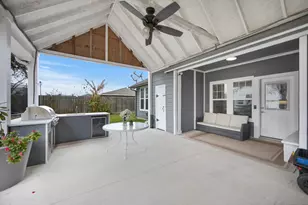 515 Dahila St, Waller, TX 77484 - Photo 34