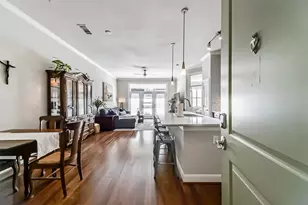 300 St Joseph Pkwy, Houston, TX 77002 - Photo 2