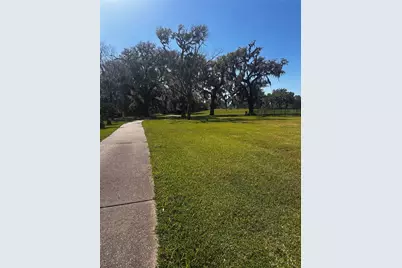 2200 Sunset Oaks Drive, West Columbia, TX 77486 - Photo 2