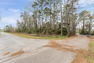 15104 Forest Ln, Conroe, TX 77306 - Photo 10
