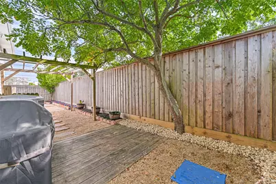 2425 51st Street, Galveston, TX 77551 - Photo 14