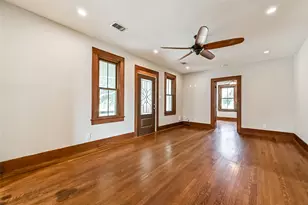 2425 51st St, Galveston, TX 77551 - Photo 20