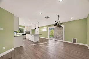 2119 Braesmeadow Ln, Sugar Land, TX 77479 - Photo 10