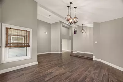 2119 Braesmeadow Lane, Sugar Land, TX 77479 - Photo 6