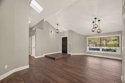 2119 Braesmeadow Lane, Sugar Land, TX 77479 - Photo 8