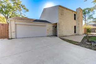 13907 Piping Rock Ln, Houston, TX 77077 - Photo 2