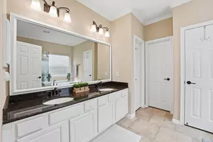 115 S Rocky Point Cir, The Woodlands, TX 77389 - Photo 18