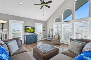 3902 Warrior Ct, Galveston, TX 77554 - Photo 12