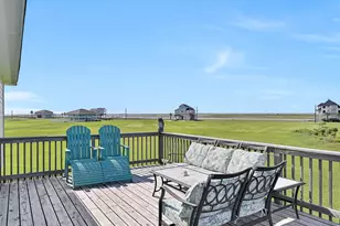 3902 Warrior Ct, Galveston, TX 77554 - Photo 8