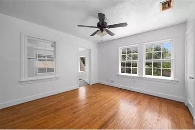 1955 Lexington #B, Houston, TX 77098 - Photo 4