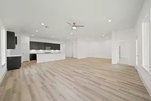 4109 Hidden Autumn Ln, League City, TX 77573 - Photo 6