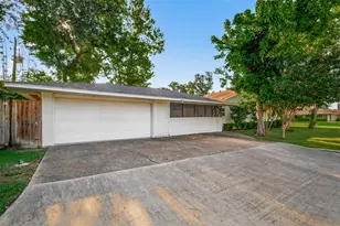 6822 Hartland St, Houston, TX 77055 - Photo 44