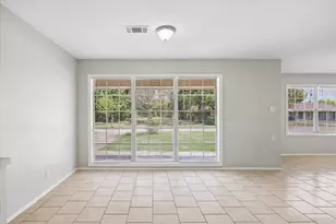 10214 Torrington Ln, Houston, TX 77075 - Photo 6