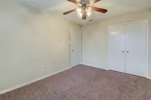 13146 Lawsons Creek Ln, Houston, TX 77072 - Photo 22