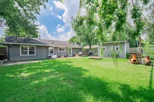 1918 Huge Oaks St, Houston, TX 77055 - Photo 6