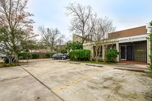 6503 Mapleridge St, Houston, TX 77081 - Photo 4