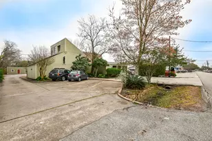 6503 Mapleridge St, Houston, TX 77081 - Photo 2