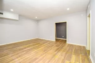 6503 Mapleridge St, Houston, TX 77081 - Photo 18