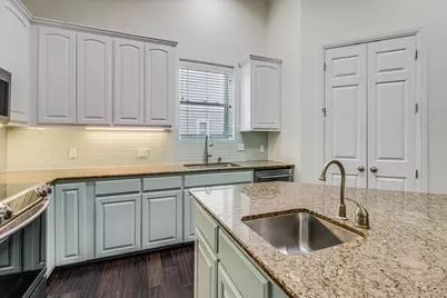 14910 Leeward Drive #304, Corpus Christi, TX 78418 - Photo 18