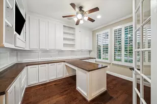 18727 Tuscany Woods Dr, Shenandoah, TX 77381 - Photo 10