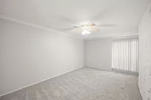 9546 Pagewood Ln, Houston, TX 77063 - Photo 12