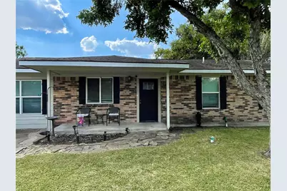 211 Mahan Street, Wharton, TX 77488 - Photo 2