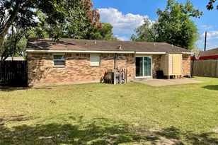 211 Mahan St, Wharton, TX 77488 - Photo 22