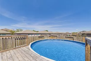 911 Marigold Rd, Baytown, TX 77521 - Photo 30